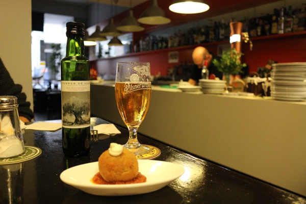 Barcelona-Gracia-Food-Toor-Devour-Neighbour-Food-Tour17